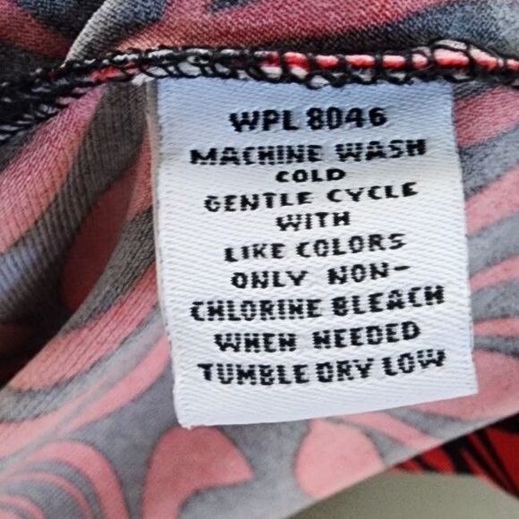 Style & Co. Red & Black Short Sleeve Mock Turtleneck Top Size S - Picture 9 of 9